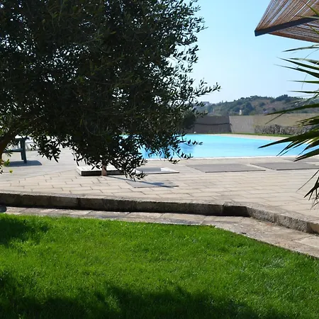 Masseria Lu Palummaru Bed & Breakfast