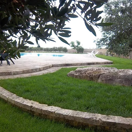 Masseria Lu Palummaru Bed & Breakfast *